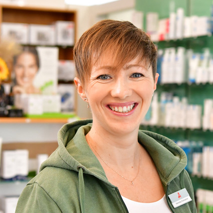 Mitarbeiterin der Föhren Apotheke in Wels